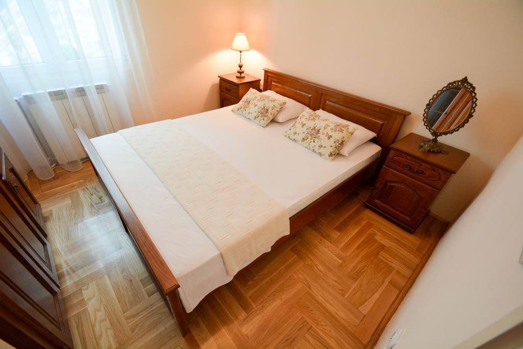 Apartments Jovanovic Kotor Exteriör bild