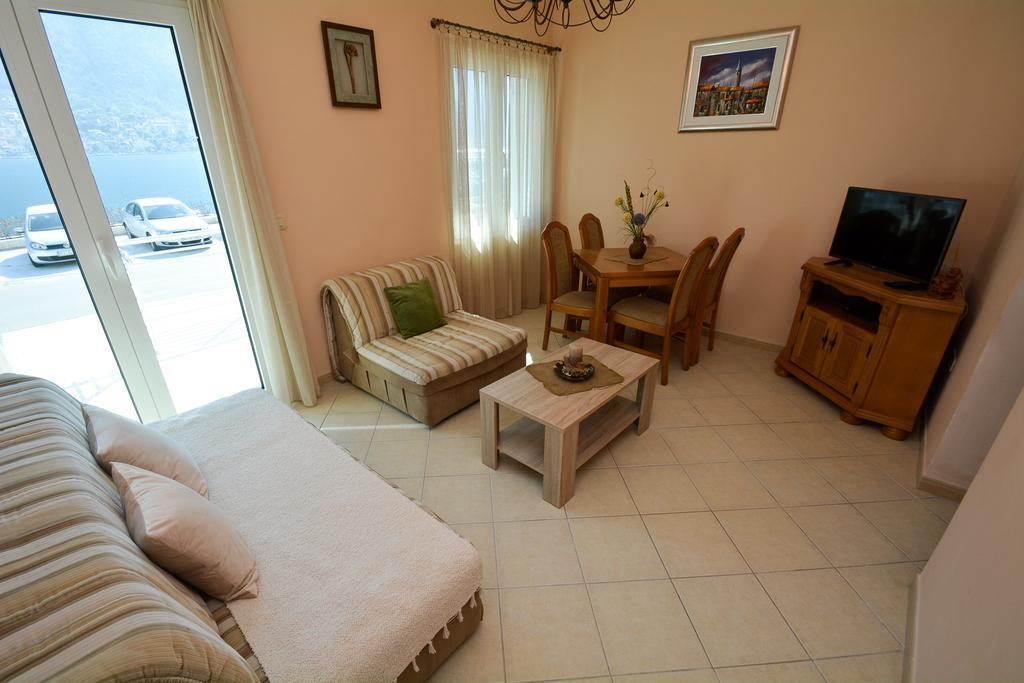 Apartments Jovanovic Kotor Exteriör bild